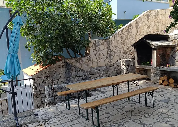 Tucic דירה